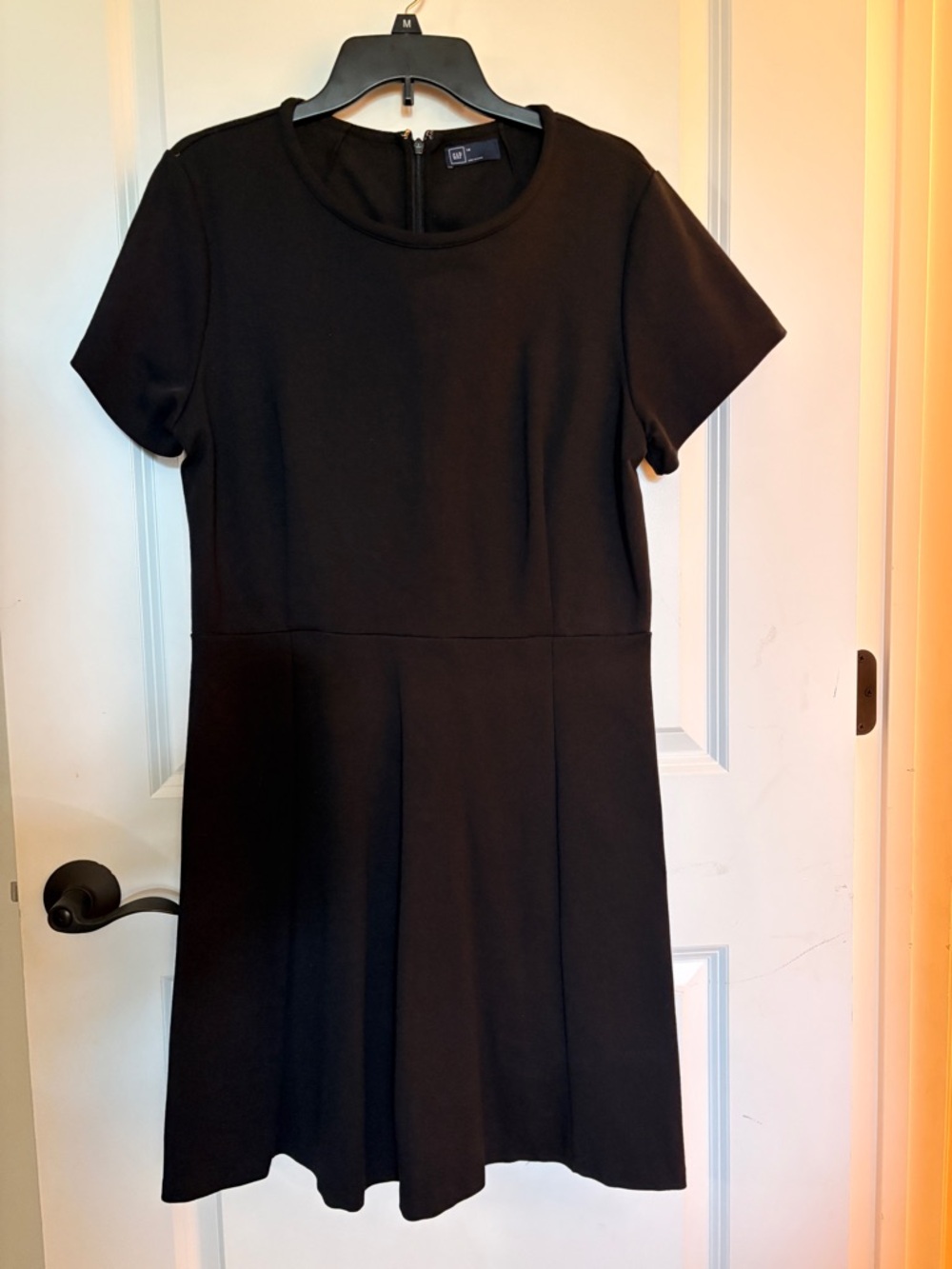 Gap Black Short Sleeve Fit-and-Flare Dress